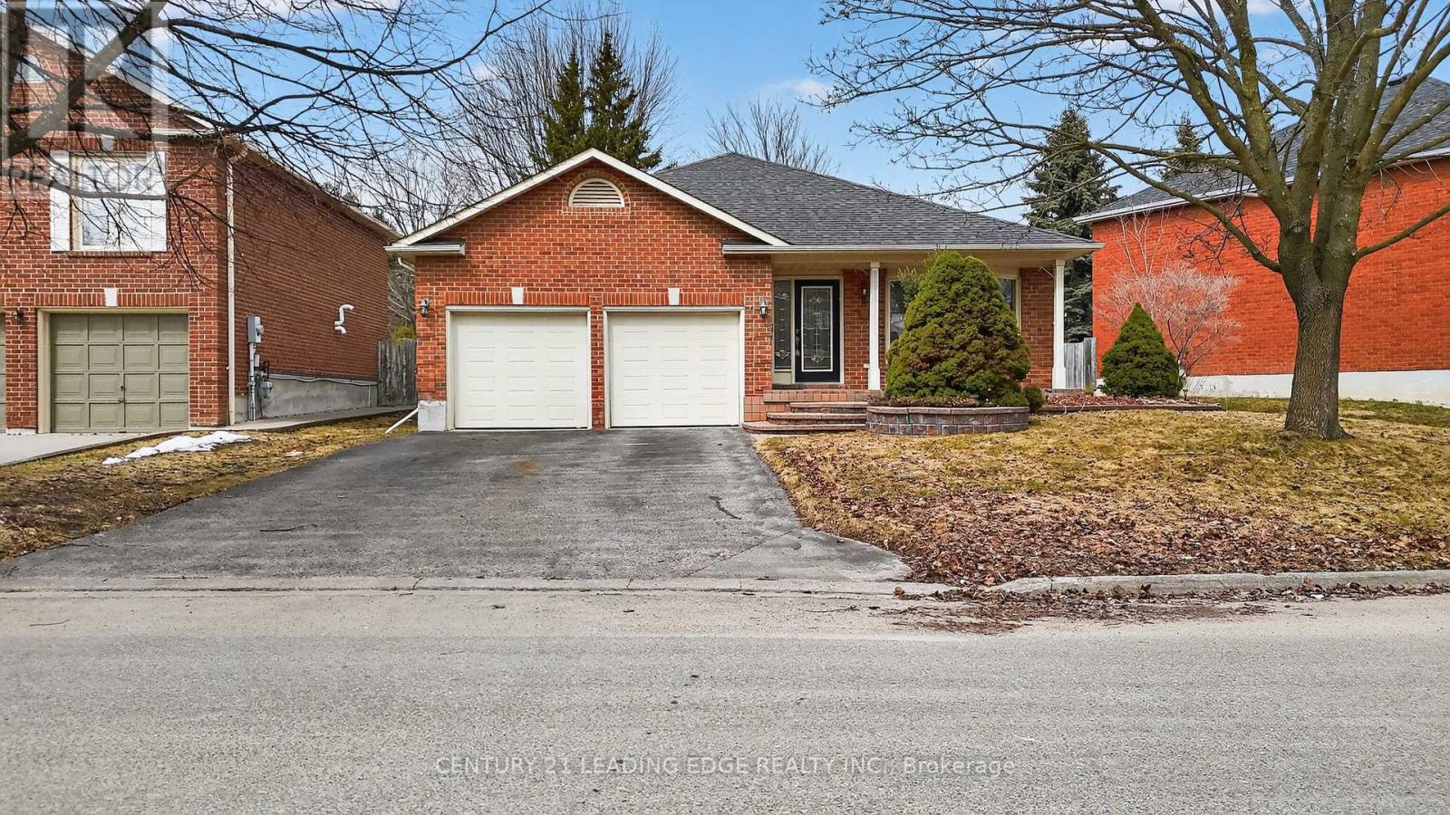 14 VALLEYCREST DRIVE, Clarington, Ontario