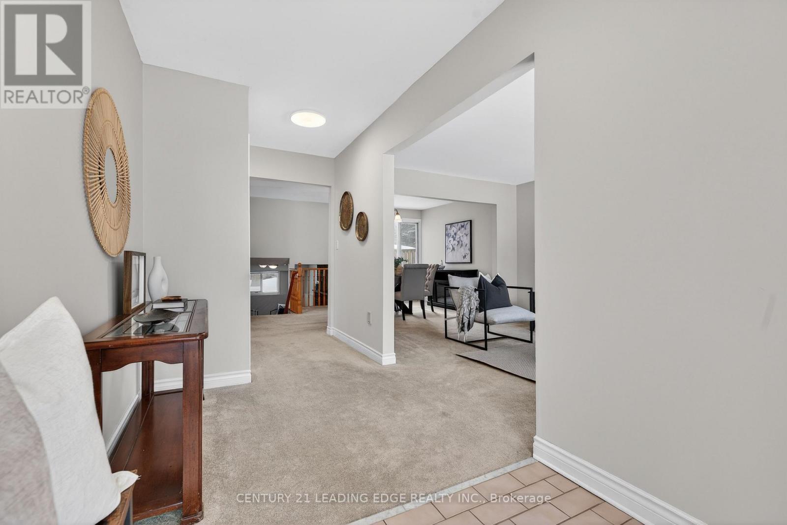 14 Valleycrest Drive, Clarington, Ontario  L1E 1J1 - Photo 4 - E12926744