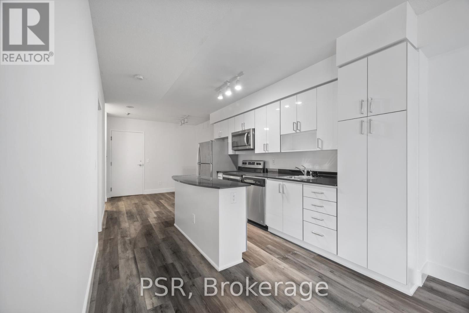 1018 - 50 John Street, Toronto, Ontario  M5V 3T5 - Photo 2 - C12925094