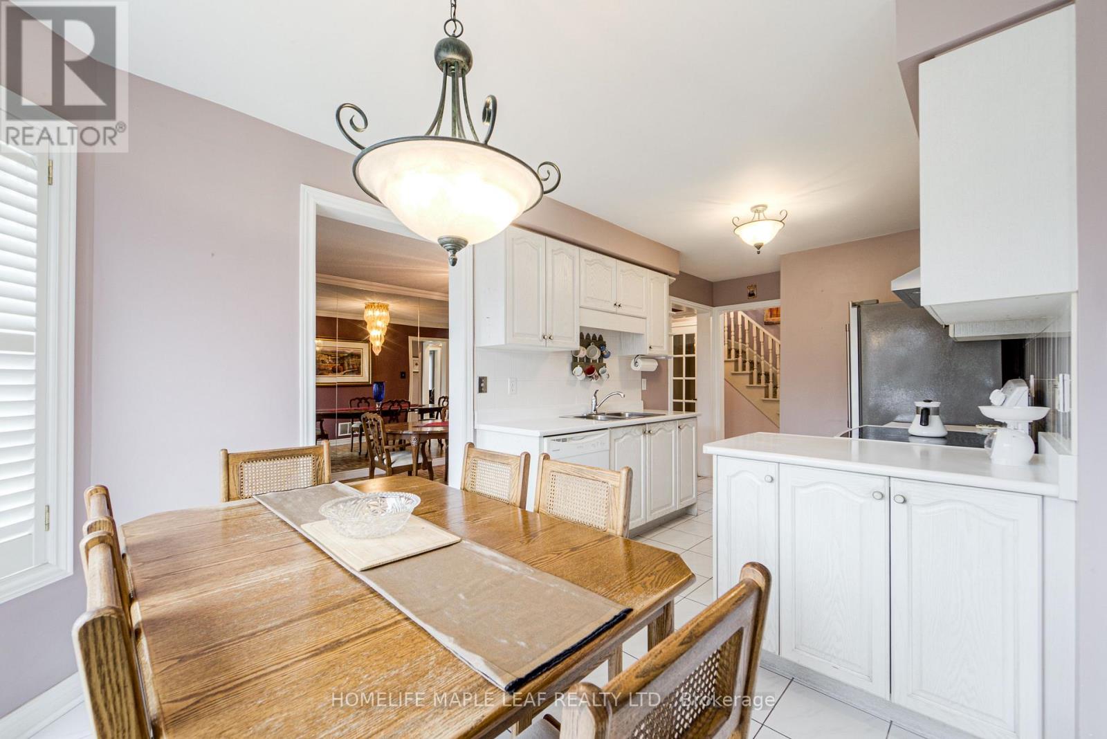 25 Grampian Avenue, Vaughan, Ontario  L6A 2A3 - Photo 14 - N12926710