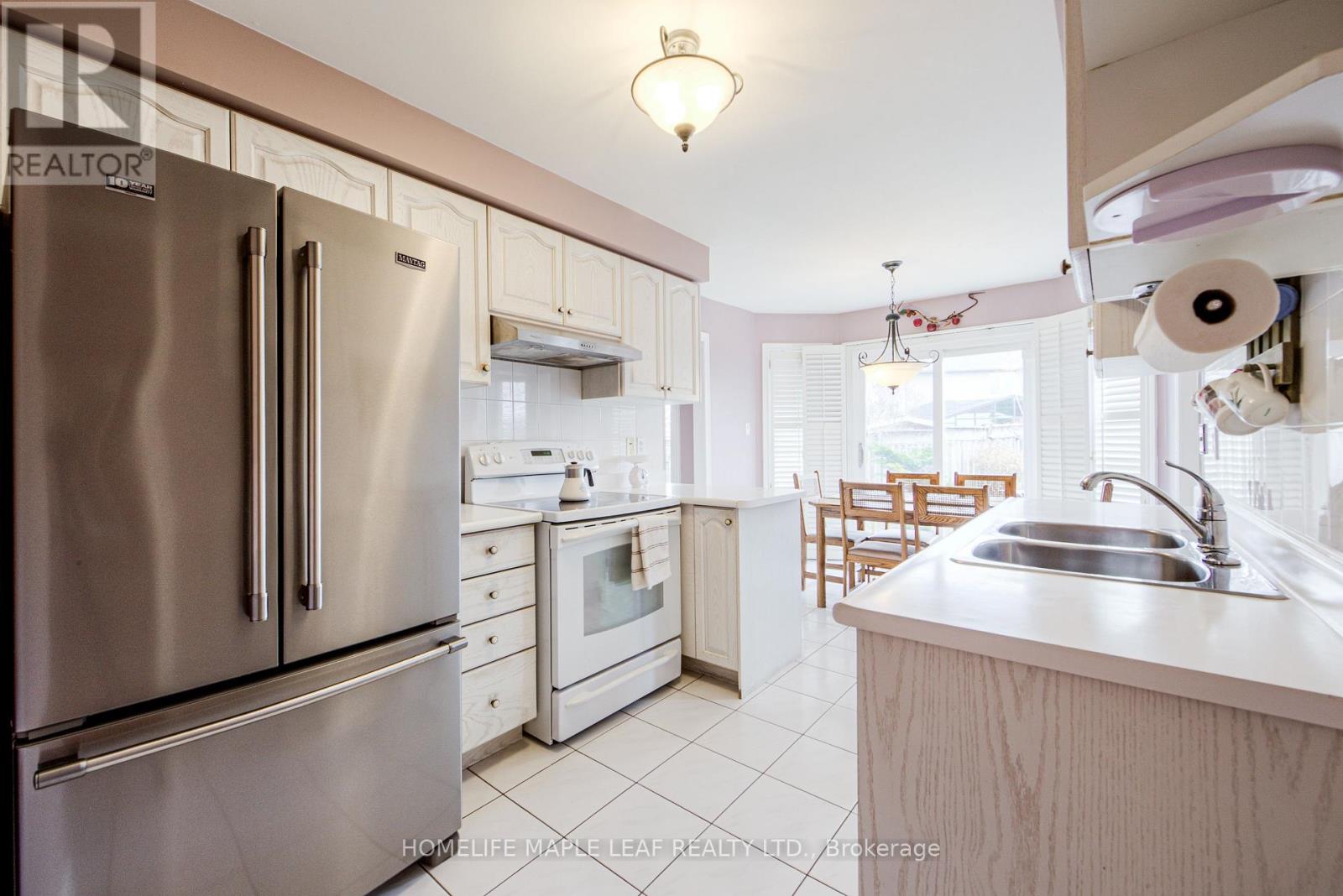 25 Grampian Avenue, Vaughan, Ontario  L6A 2A3 - Photo 19 - N12926710