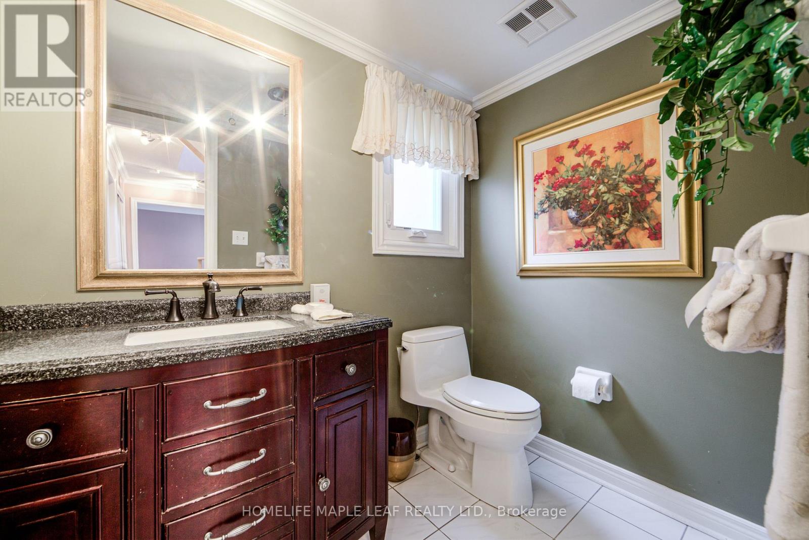 25 Grampian Avenue, Vaughan, Ontario  L6A 2A3 - Photo 23 - N12926710