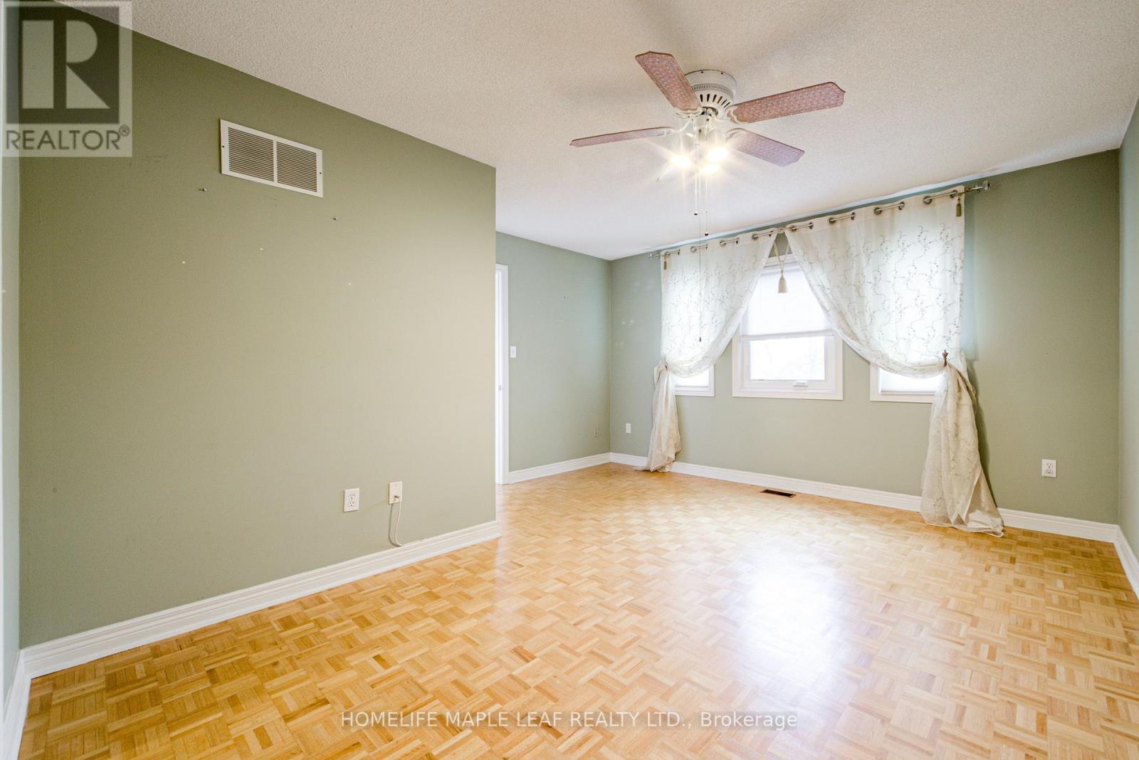 25 Grampian Avenue, Vaughan, Ontario  L6A 2A3 - Photo 32 - N12926710