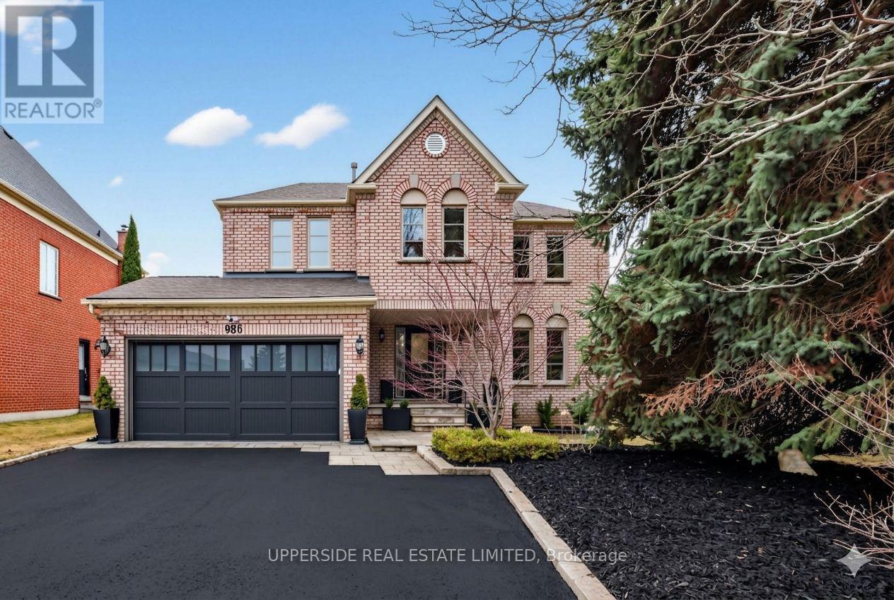 986 STONEHAVEN AVENUE, Newmarket, Ontario