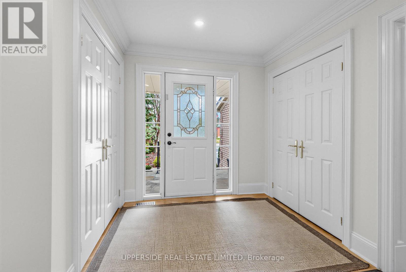 986 Stonehaven Avenue, Newmarket, Ontario  L3X 1P6 - Photo 2 - N12926758