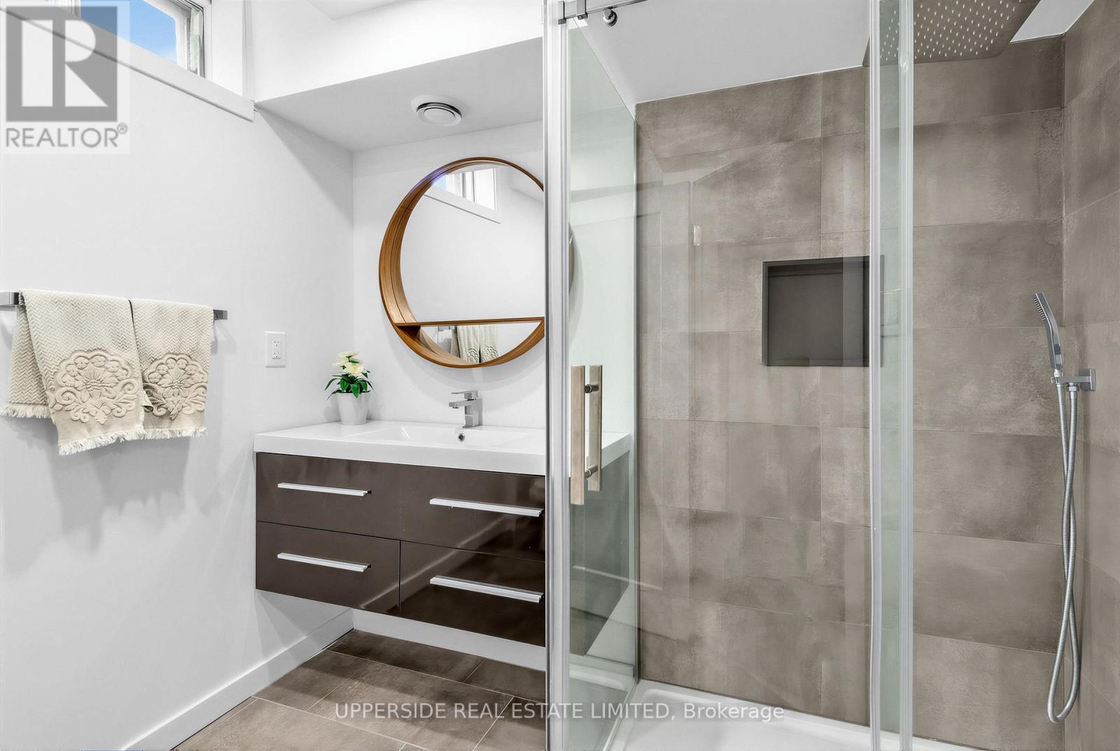 986 Stonehaven Avenue, Newmarket, Ontario  L3X 1P6 - Photo 30 - N12926758