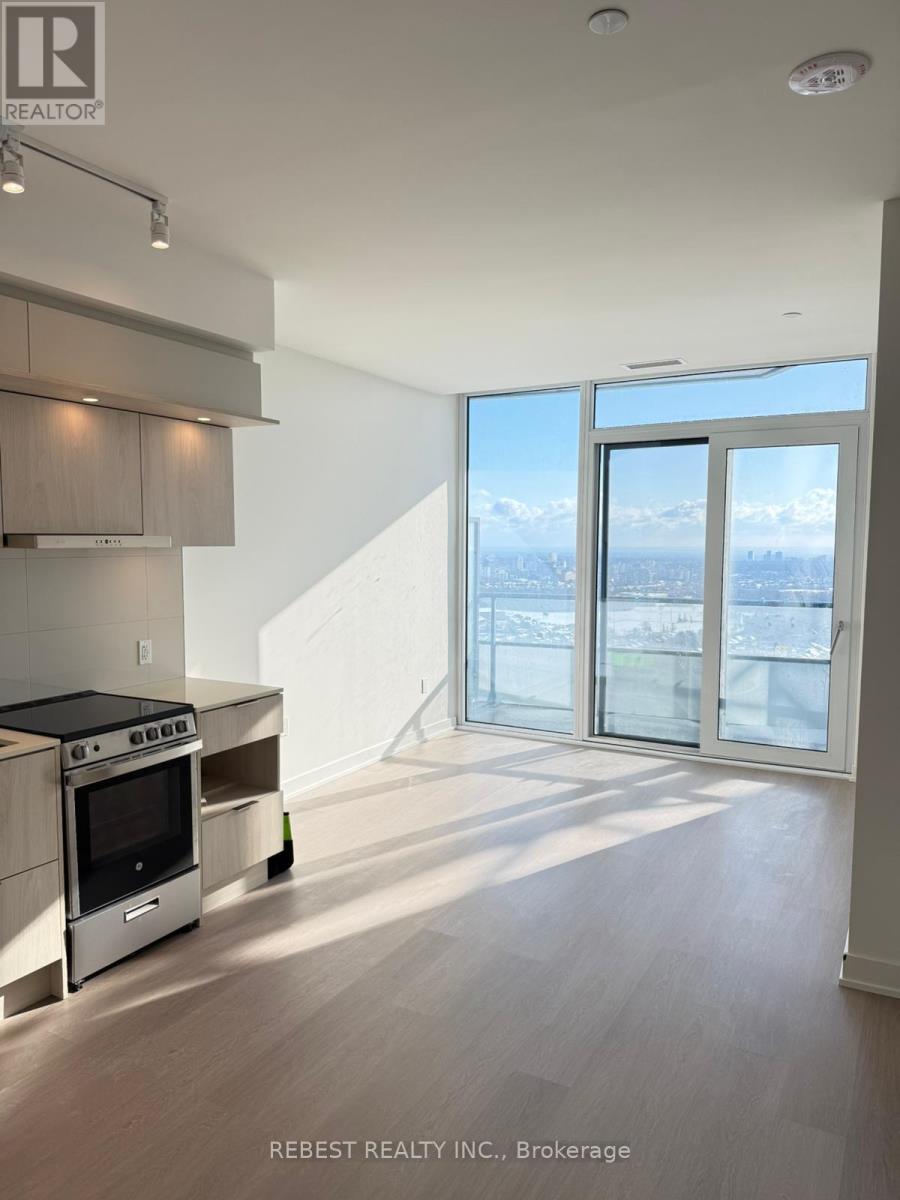 2111 - 448 Burnhamthorpe Road W, Mississauga, Ontario  L5B 0R4 - Photo 3 - W12926678