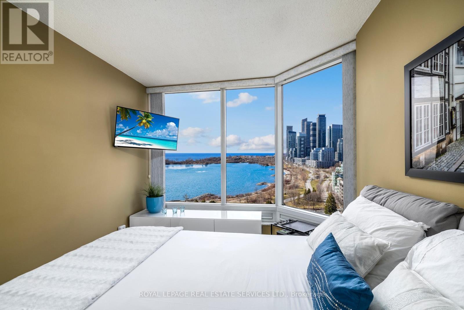 1609 - 1 Palace Pier Court, Toronto, Ontario  M8V 3W9 - Photo 10 - W12926720