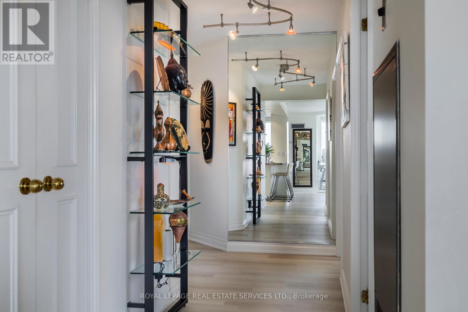 1609 - 1 Palace Pier Court, Toronto, Ontario  M8V 3W9 - Photo 15 - W12926720