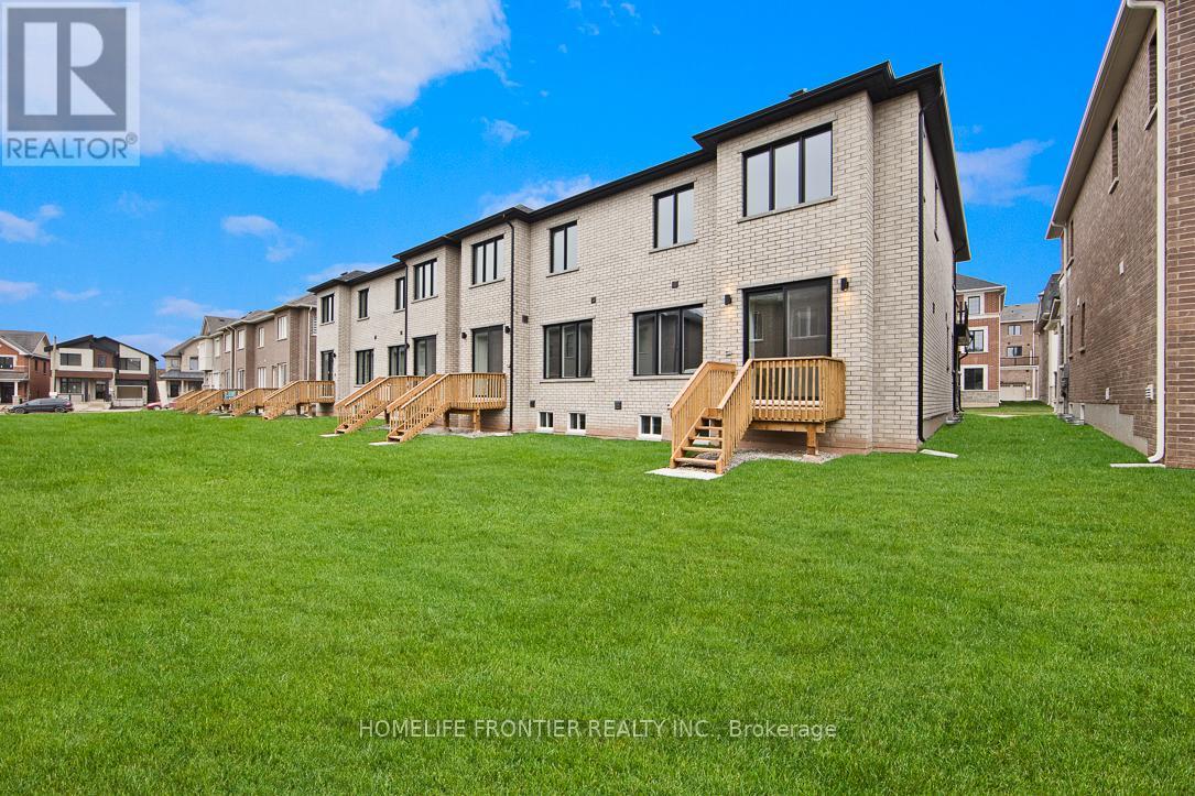 3035 Bramall Gardens, Oakville, Ontario  L6H 7G1 - Photo 22 - W12926724