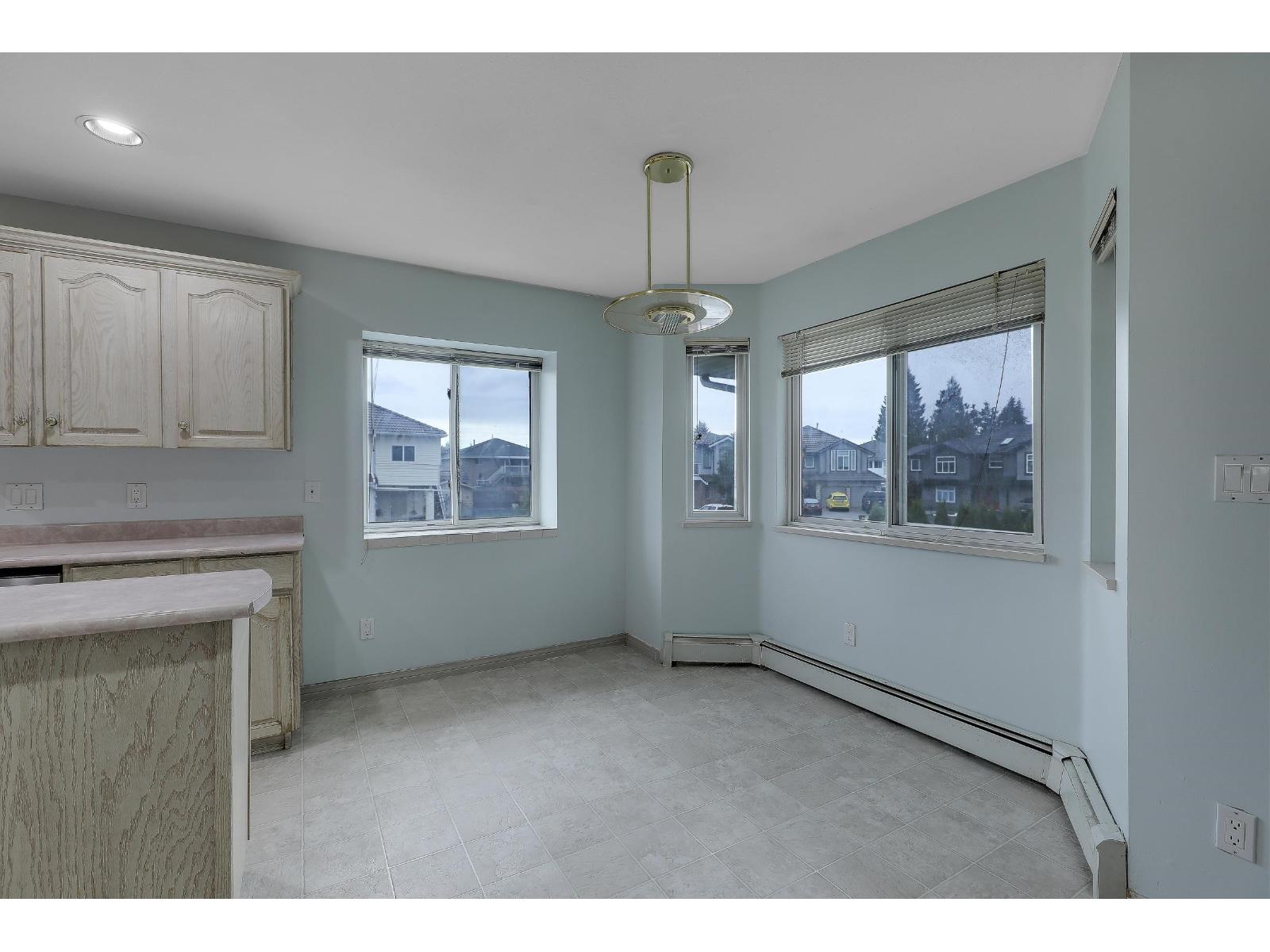 12255 64a Avenue, Surrey, British Columbia  V3W 3R8 - Photo 12 - R3103585