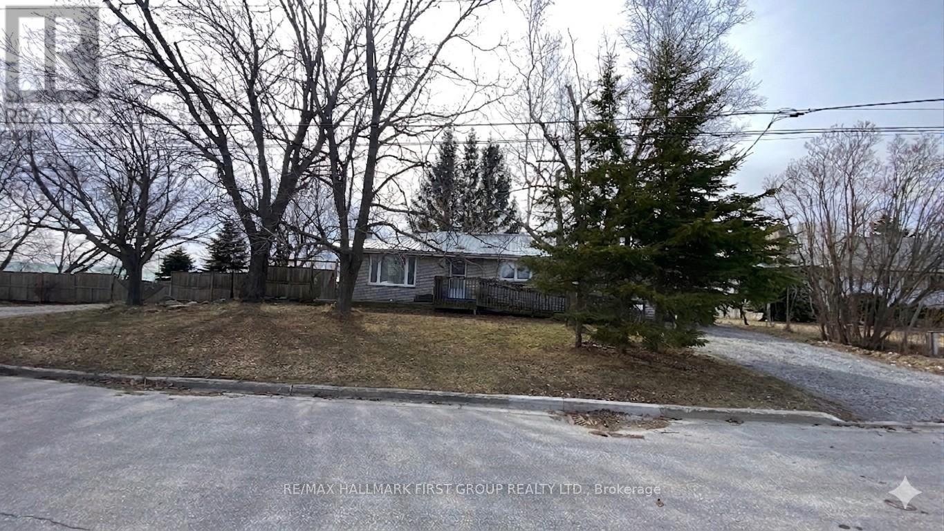 7 D'arcy Street, Cobourg, Ontario  K9A 3Z5 - Photo 4 - X12926698