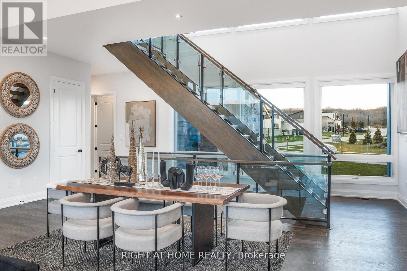 101 Sladden Court, Blue Mountains, Ontario  N0H 2P0 - Photo 16 - X12926700