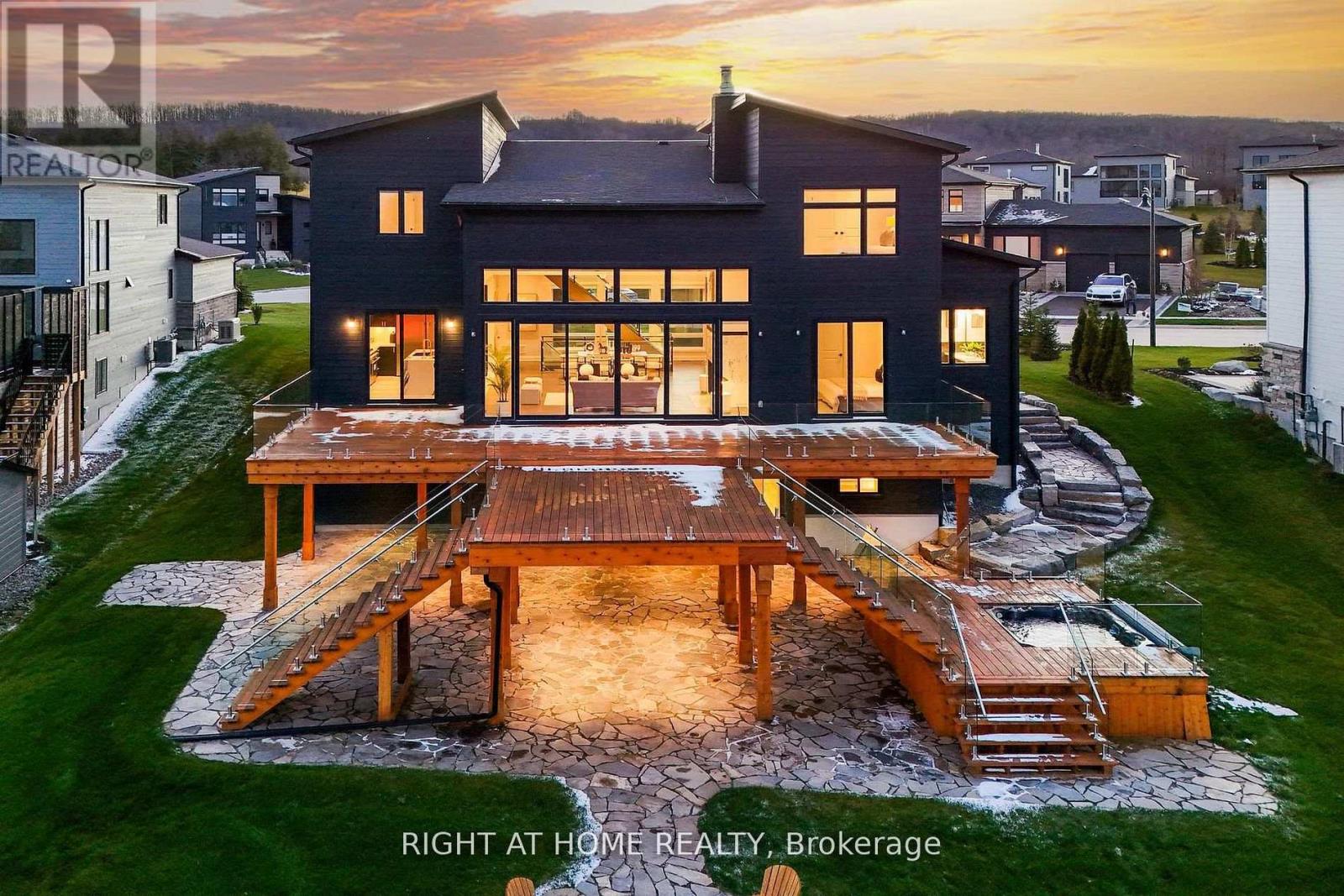 101 Sladden Court, Blue Mountains, Ontario  N0H 2P0 - Photo 41 - X12926700