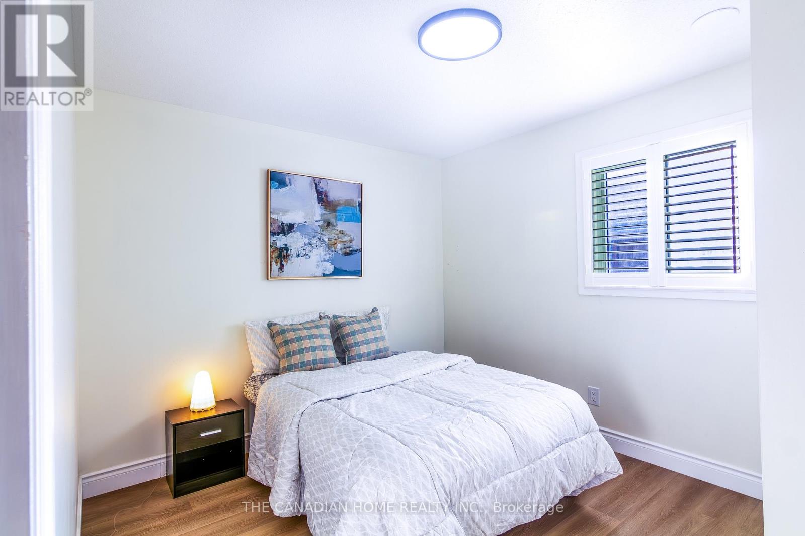 350 Boxbury Drive, Waterloo, Ontario  N2K 1W2 - Photo 12 - X12926704