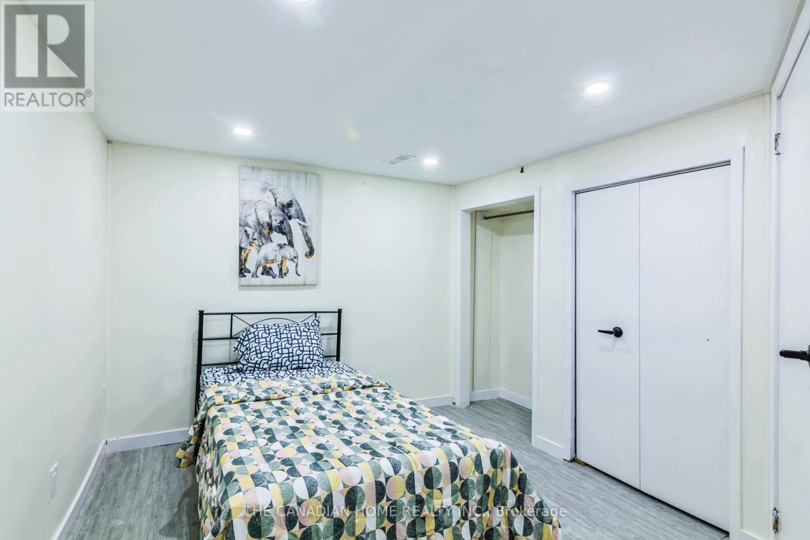 350 Boxbury Drive, Waterloo, Ontario  N2K 1W2 - Photo 21 - X12926704