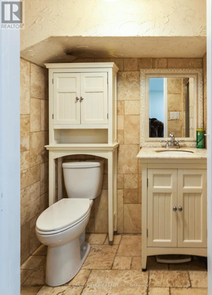 350 Boxbury Drive, Waterloo, Ontario  N2K 1W2 - Photo 22 - X12926704