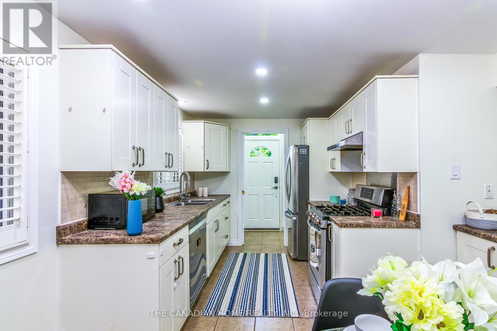 350 Boxbury Drive, Waterloo, Ontario  N2K 1W2 - Photo 6 - X12926704