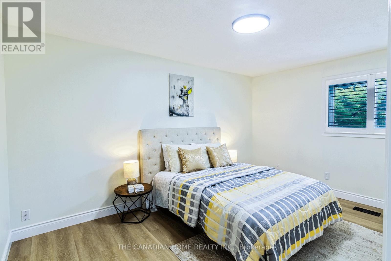 350 Boxbury Drive, Waterloo, Ontario  N2K 1W2 - Photo 9 - X12926704