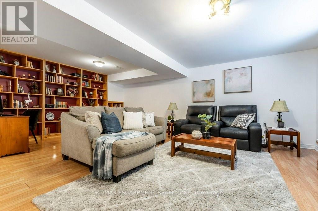 62 Spadara Drive, Hamilton, Ontario  L9B 2K3 - Photo 30 - X12926706