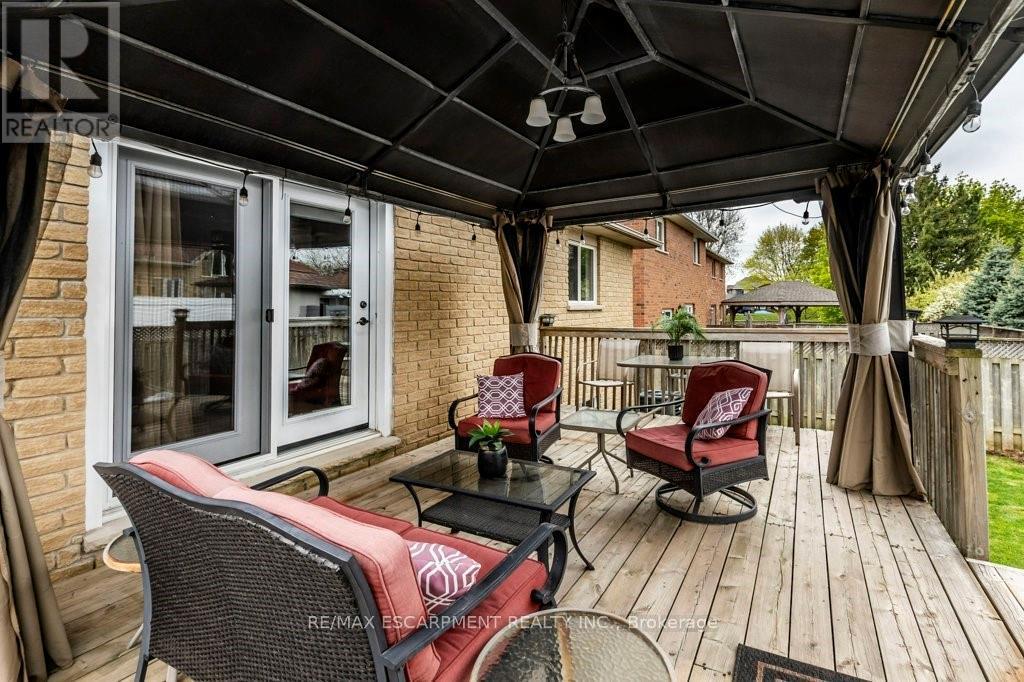 62 Spadara Drive, Hamilton, Ontario  L9B 2K3 - Photo 42 - X12926706