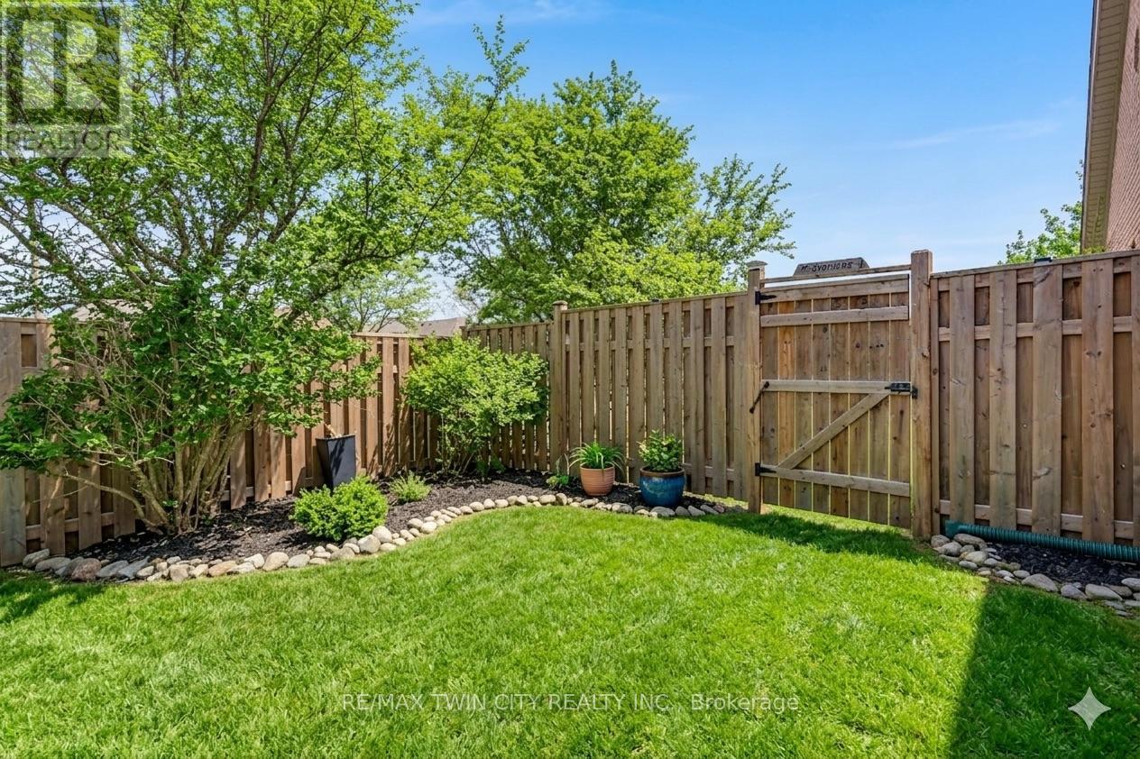 685 Coldstream Drive W, Waterloo, Ontario  N2V 2J1 - Photo 37 - X12895372