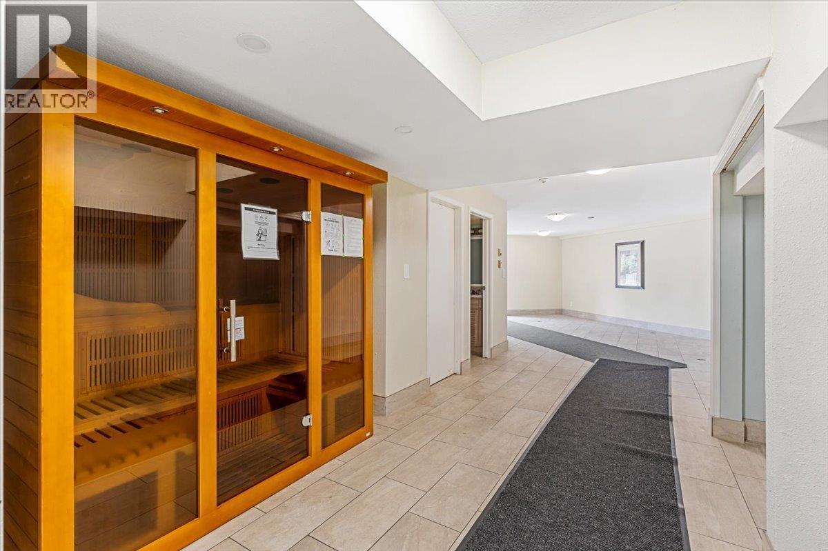 735 Cook Road Unit# 208c, Kelowna, British Columbia  V1W 3G6 - Photo 8 - 10380875