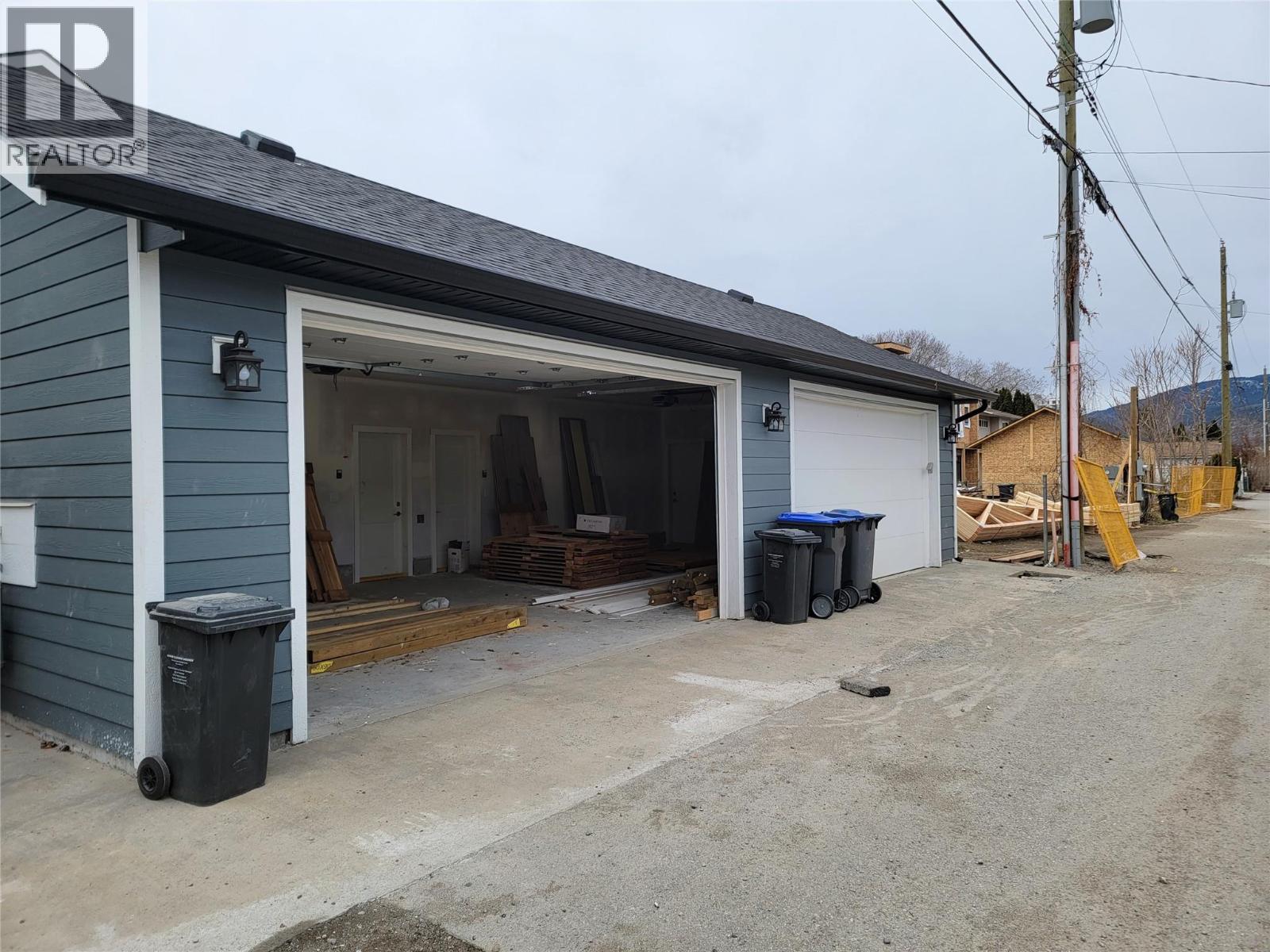 1046 Martin Avenue Unit# 1, Kelowna, British Columbia  V1Y 6V5 - Photo 15 - 10377644