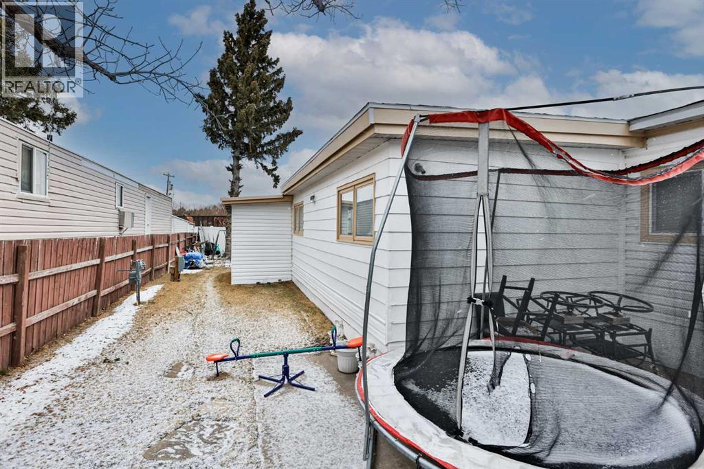 Unit 88, 5301 2nd Street, Coalhurst, Alberta  T0L 0V0 - Photo 3 - A2288630