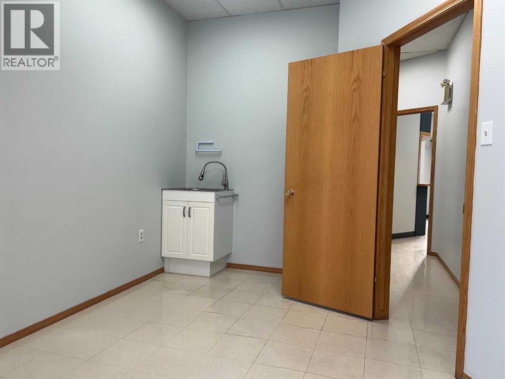 103a, 1501 Dunmore Road Se, Medicine Hat, Alberta  T1A 1Z8 - Photo 7 - A2255921