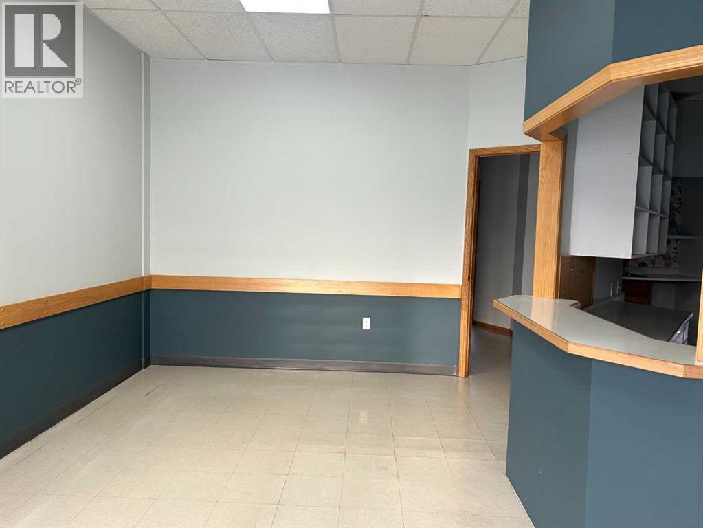 103a, 1501 Dunmore Road Se, Medicine Hat, Alberta  T1A 1Z8 - Photo 2 - A2255921