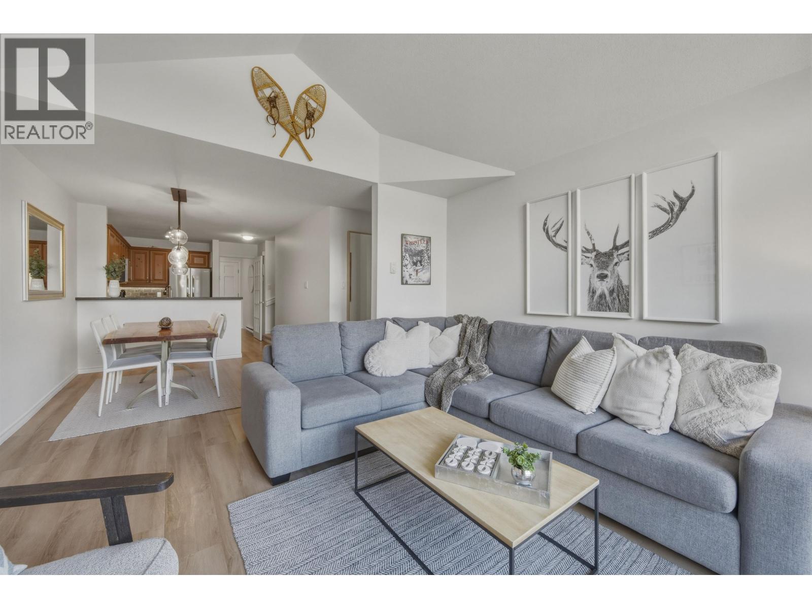 7 4890 Painted Cliff Road, Whistler, British Columbia  V8E 1C9 - Photo 3 - R3074650