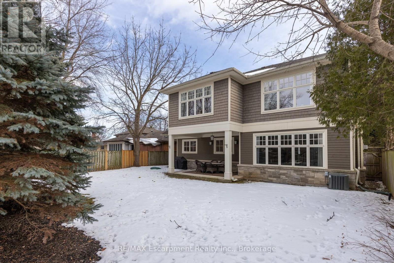 2469 Applewood Drive, Oakville, Ontario  L6L 1V7 - Photo 40 - W12823556