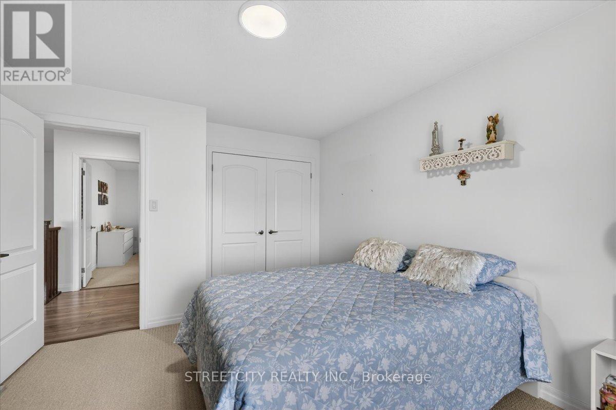 3225 Pomeroy Lane, London South, Ontario  N6P 1W3 - Photo 30 - X12913658