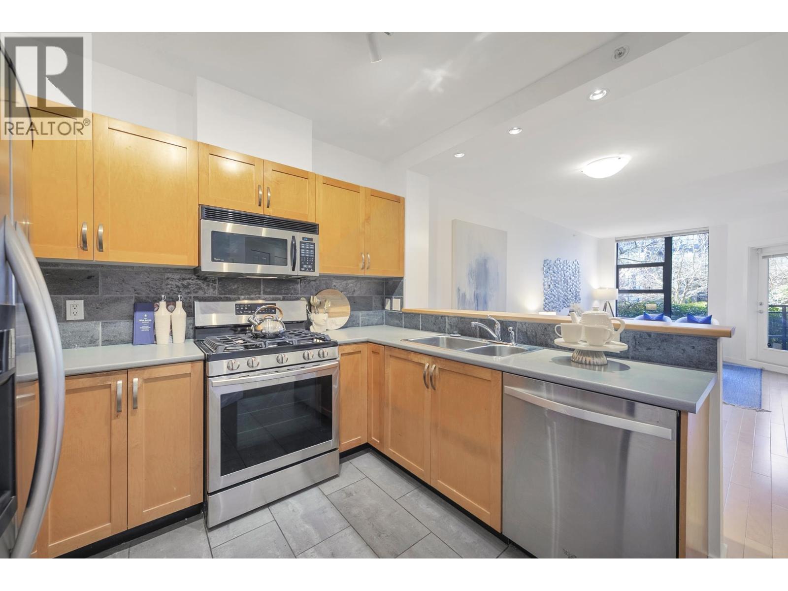 110 2263 Redbud Lane, Vancouver, British Columbia  V6K 4V7 - Photo 12 - R3104136