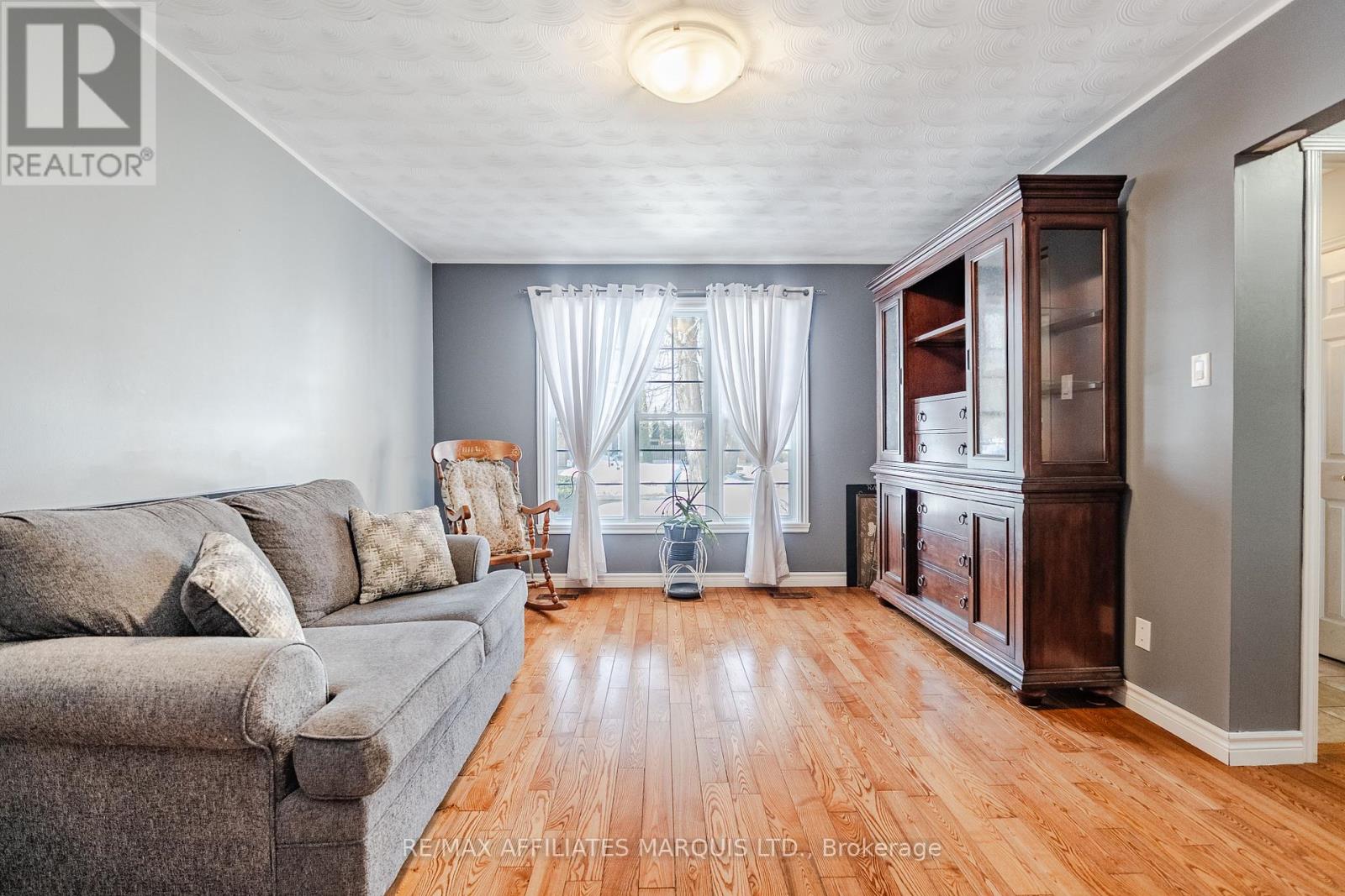 668 Champlain Drive N, Cornwall, Ontario  K6H 6P2 - Photo 7 - X12926772