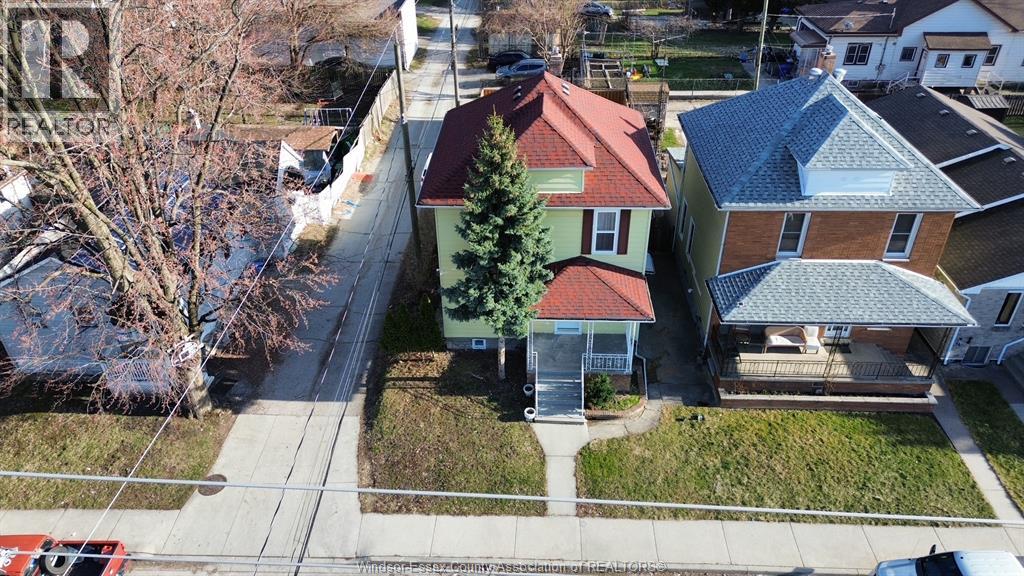 MLS# 26006059: 941 CATARAQUI, Windsor, Canada