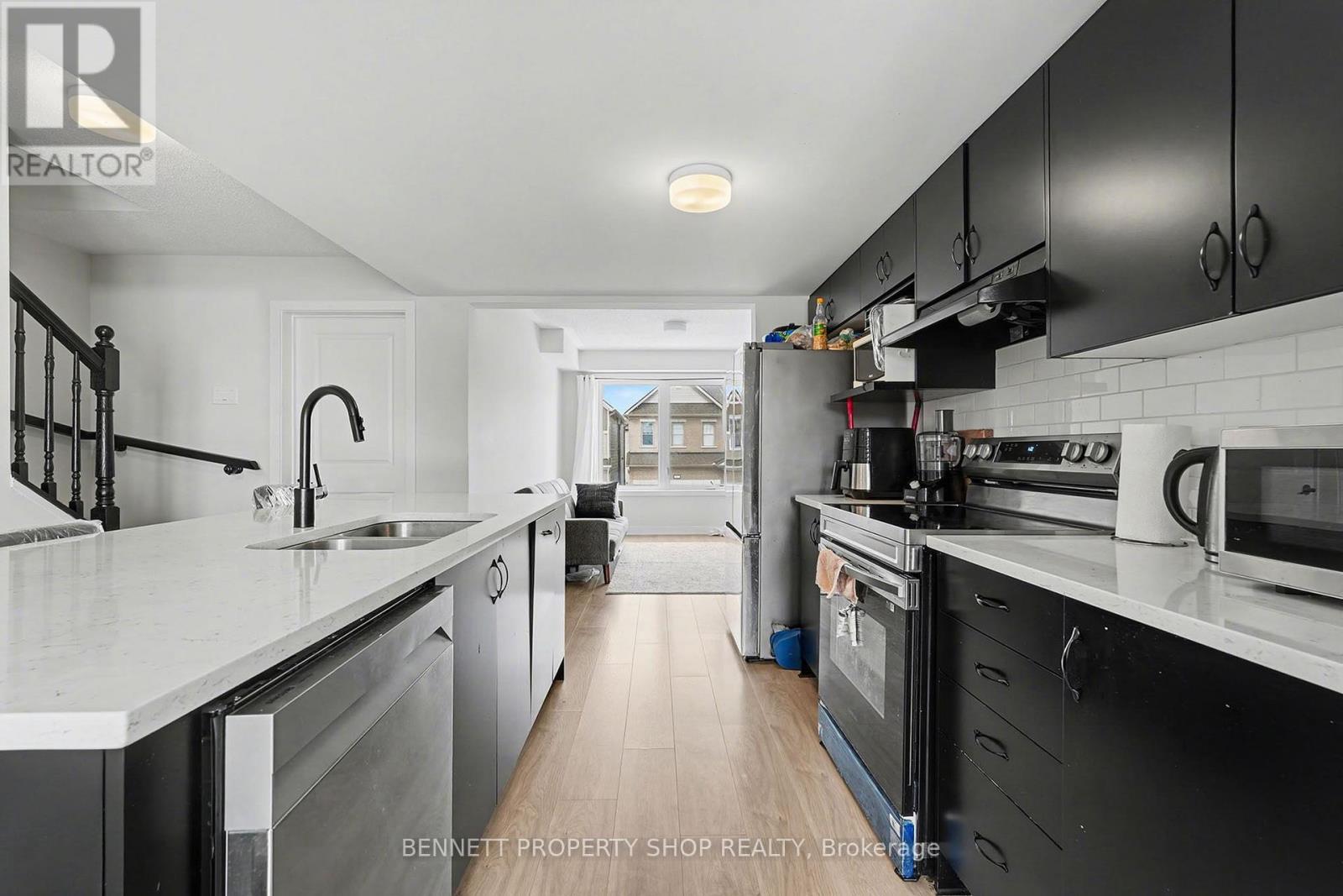 2412 Watercolours Way, Ottawa, Ontario  K2J 7A9 - Photo 5 - X12926764