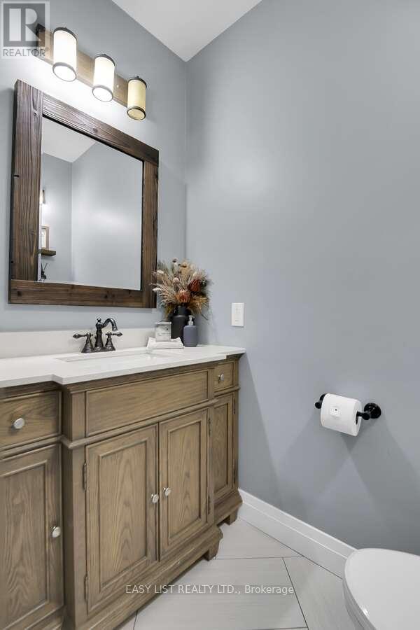 2882 B Line Road, Laurentian Valley, Ontario  K8A 6W8 - Photo 13 - X12926786