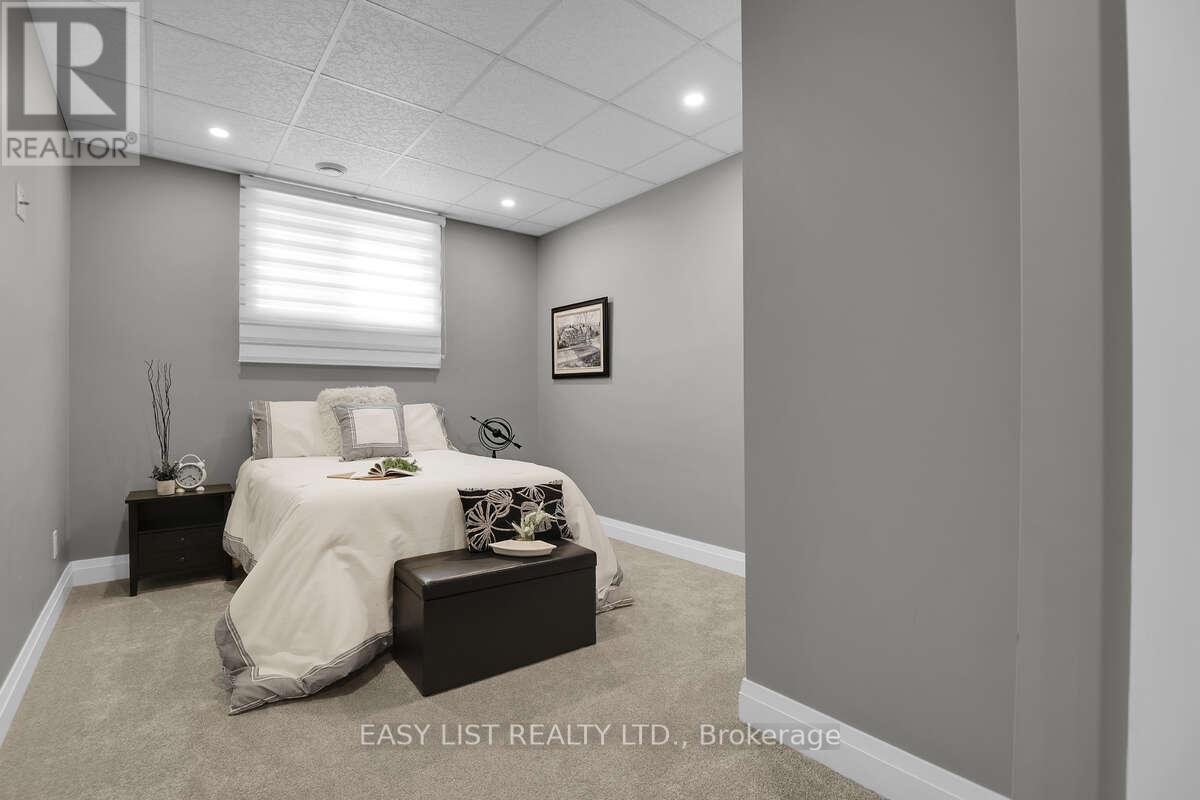 2882 B Line Road, Laurentian Valley, Ontario  K8A 6W8 - Photo 23 - X12926786