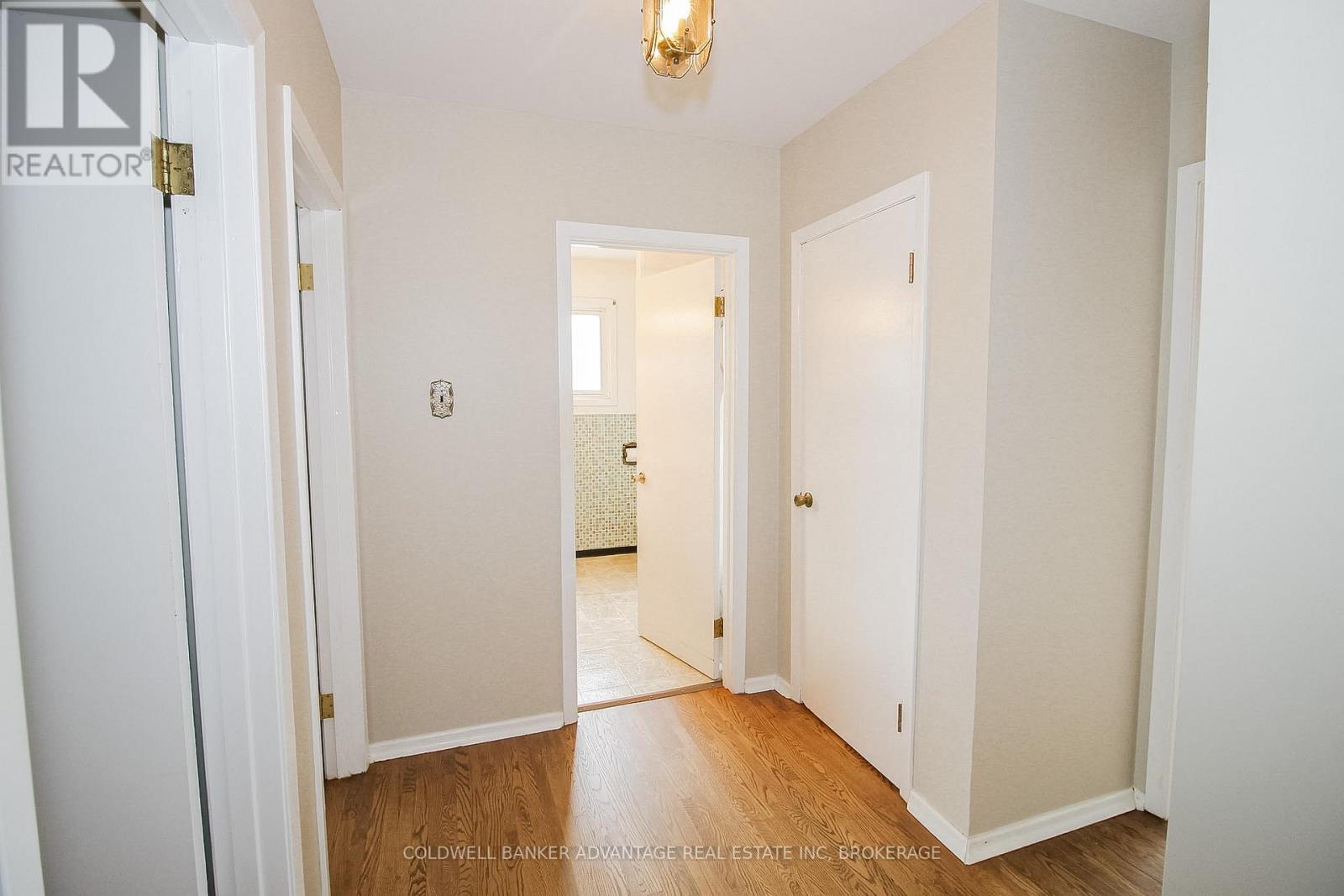 377 Silverthorn Crescent, Welland, Ontario  L3B 5N4 - Photo 19 - X12926774