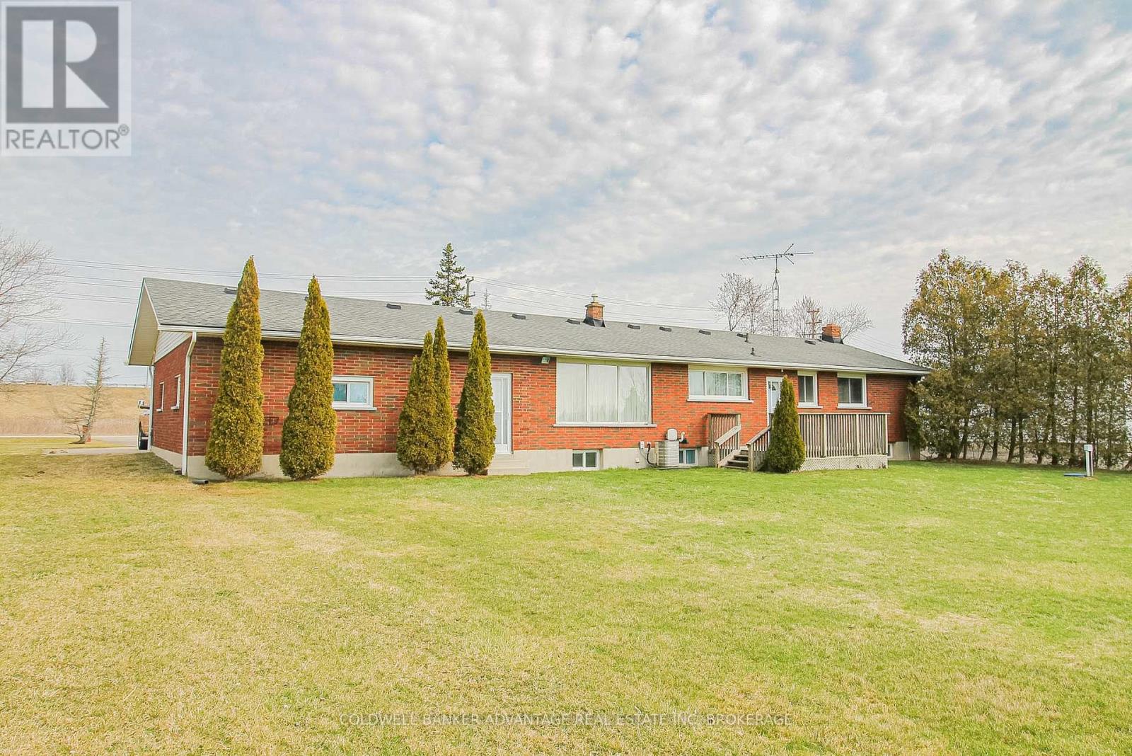 377 Silverthorn Crescent, Welland, Ontario  L3B 5N4 - Photo 4 - X12926774