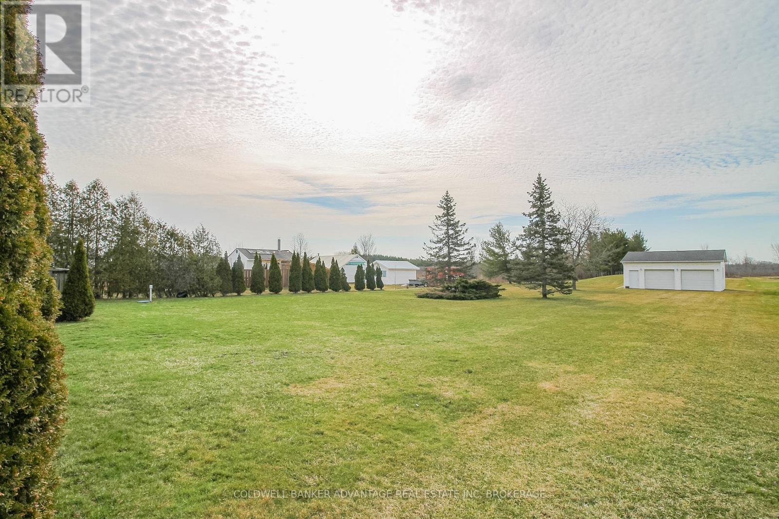 377 Silverthorn Crescent, Welland, Ontario  L3B 5N4 - Photo 5 - X12926774