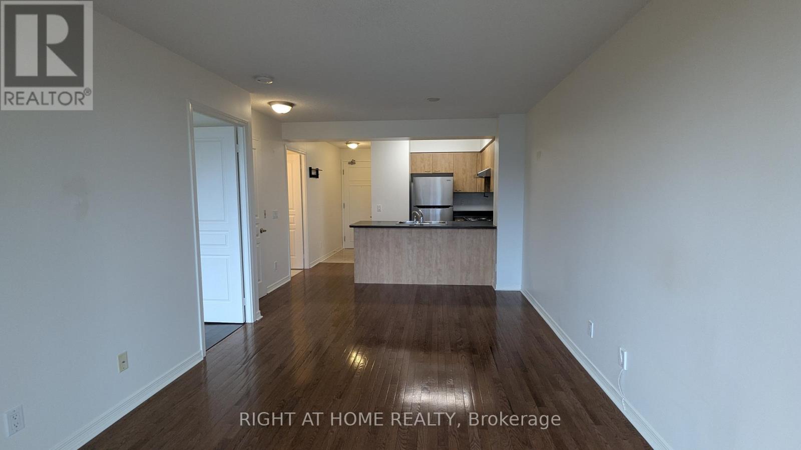 217 - 350 Red Maple Road, Richmond Hill, Ontario  L4C 6P5 - Photo 13 - N12926768