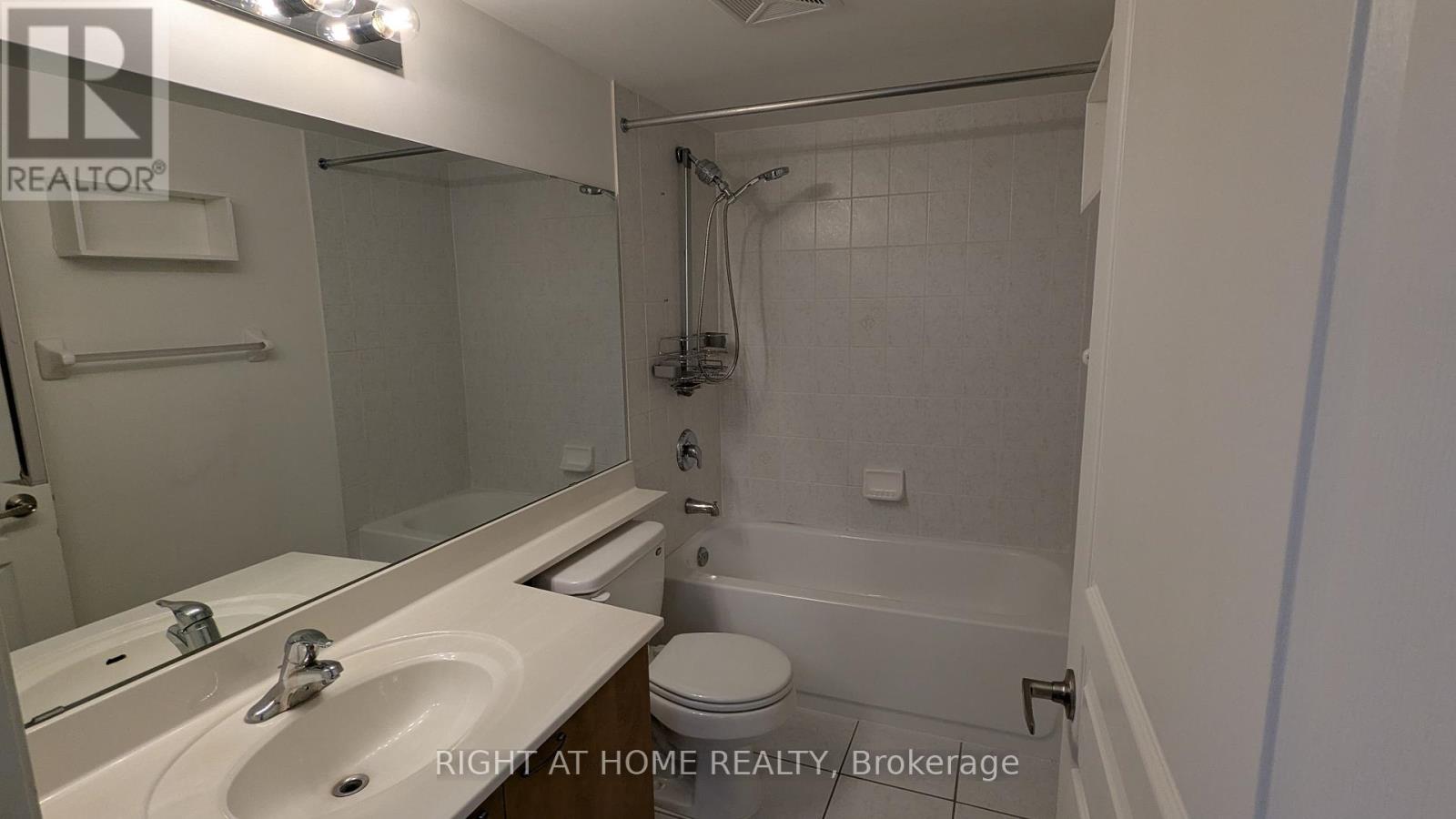 217 - 350 Red Maple Road, Richmond Hill, Ontario  L4C 6P5 - Photo 19 - N12926768