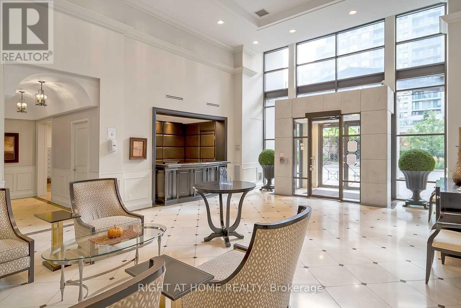 217 - 350 Red Maple Road, Richmond Hill, Ontario  L4C 6P5 - Photo 7 - N12926768