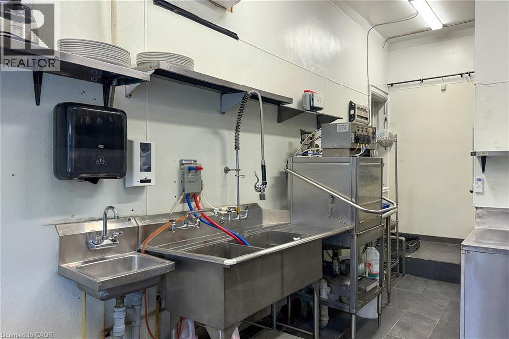 2 Ottawa Street N Unit# Main, Hamilton, Ontario  L8H 3Y7 - Photo 10 - 40813695