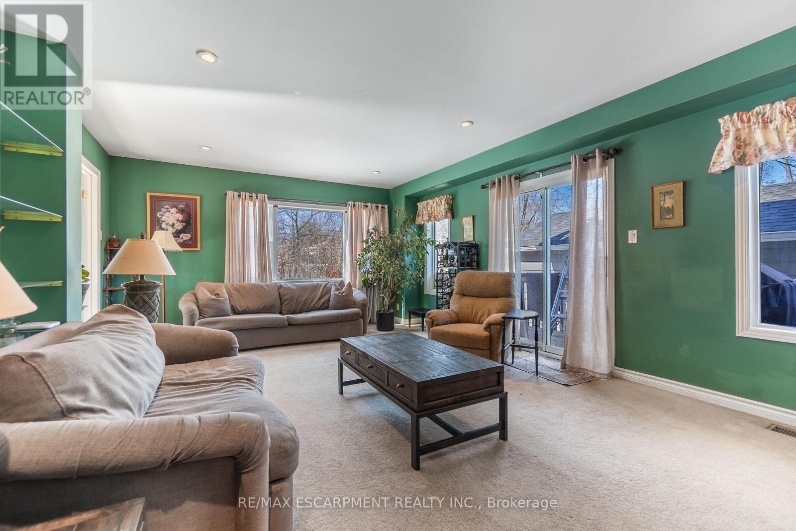 1088 Truman Avenue, Oakville, Ontario  L6H 1Y6 - Photo 16 - W12926782