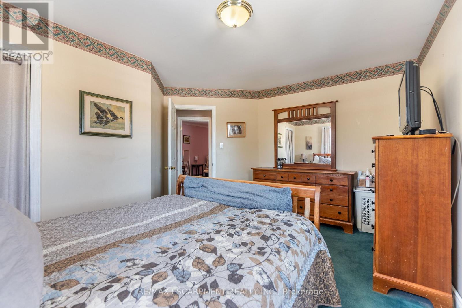 1088 Truman Avenue, Oakville, Ontario  L6H 1Y6 - Photo 23 - W12926782