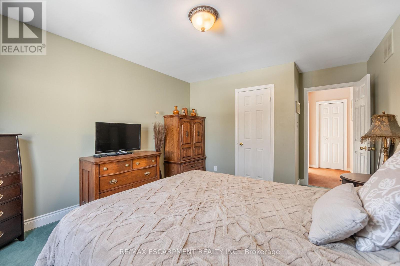 1088 Truman Avenue, Oakville, Ontario  L6H 1Y6 - Photo 41 - W12926782